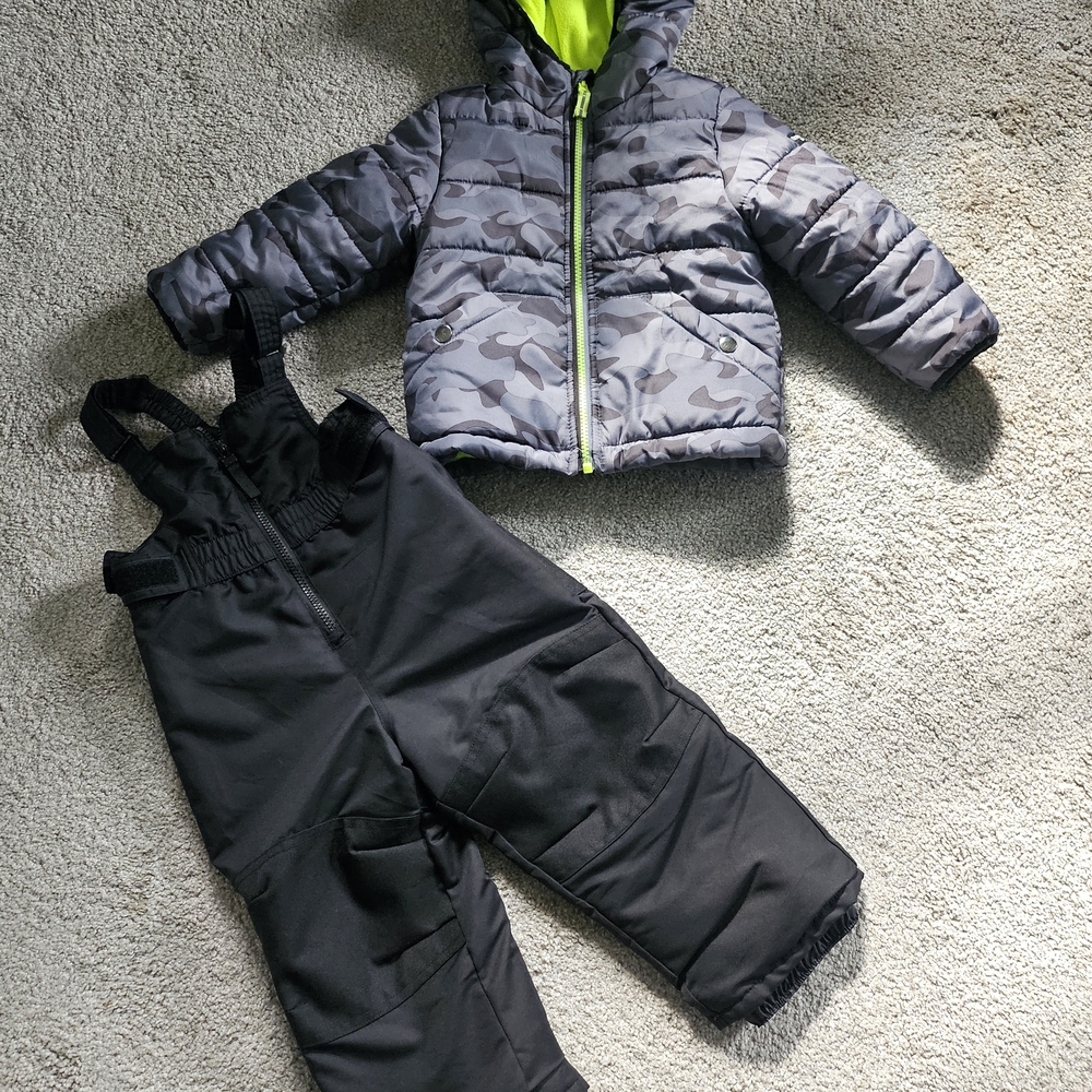 OshKosh B'gosh Toddler 2T Grey Camo Winter Coat And Black Snow Pants - Like New